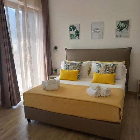 Standbyme Apartment Сант'Агнело Екстериор снимка