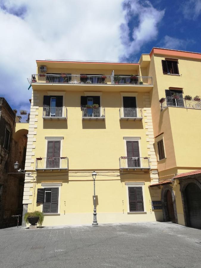 Standbyme Apartment Сант'Агнело Екстериор снимка